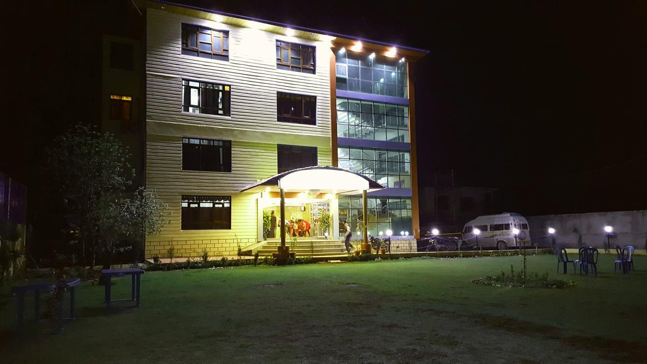 Triden Kashmir Resort Srīnagar Extérieur photo