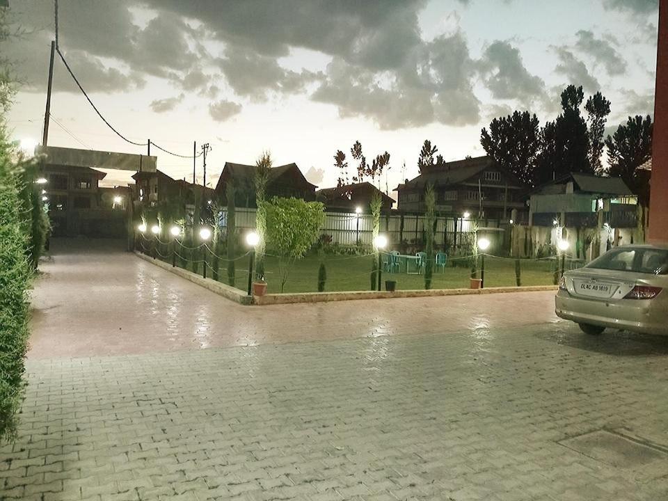 Triden Kashmir Resort Srīnagar Extérieur photo